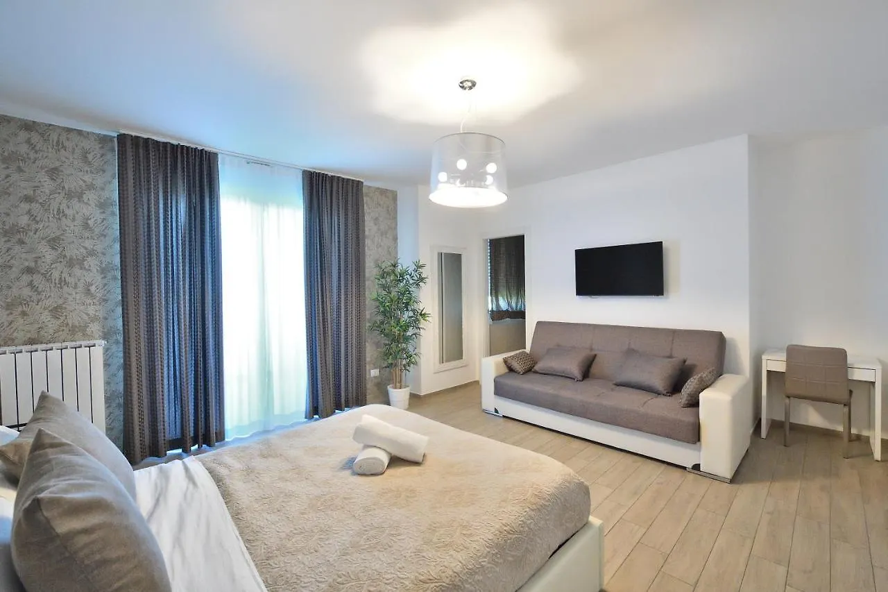 Karol Airport Bari Bed & Breakfast
